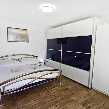 With A Swimming Pool Vilanija, - 22647 Apartment Umag